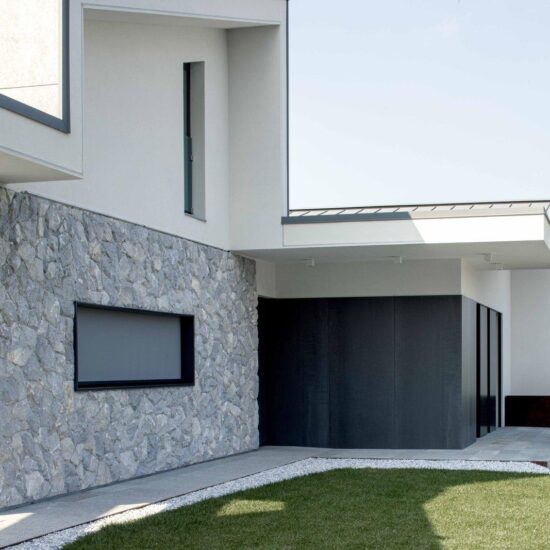 import blog slider tra verde e relax una villa aperta sul paesaggio 5