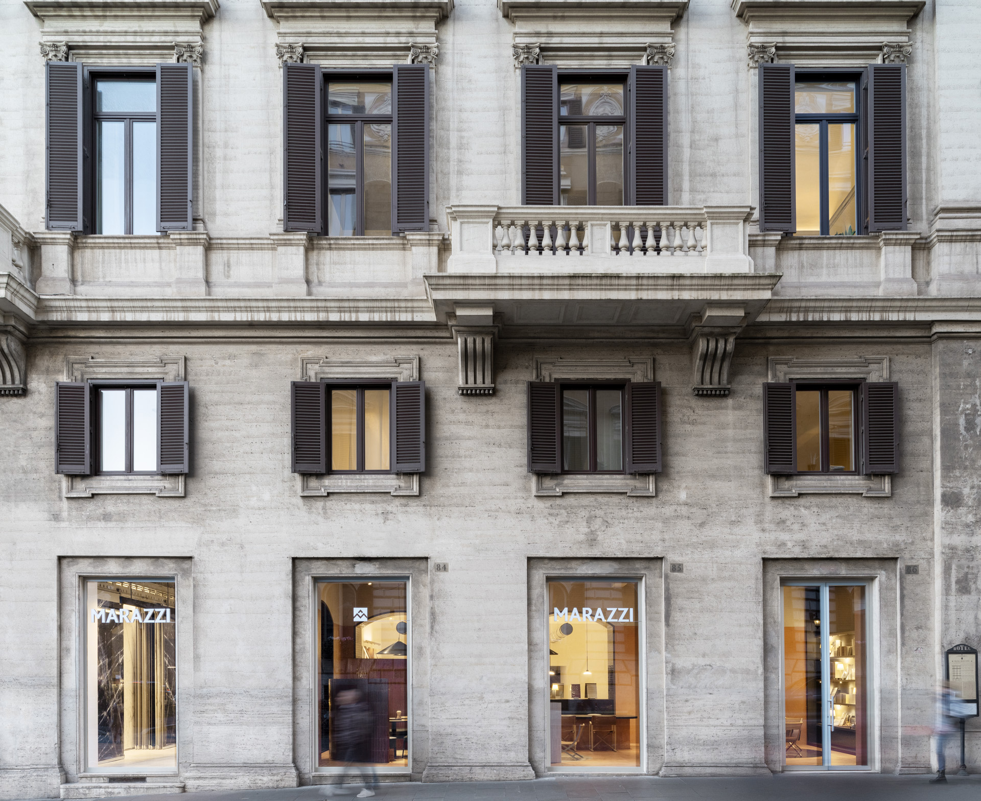 showroom roma 01.jpg