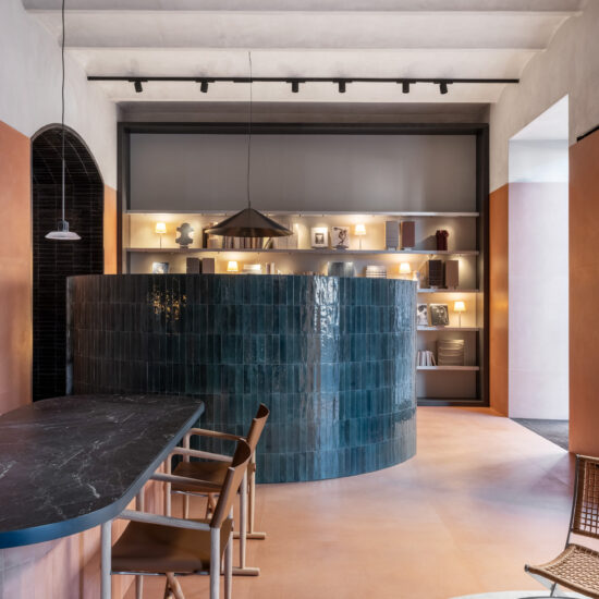 showroom roma 03.jpg